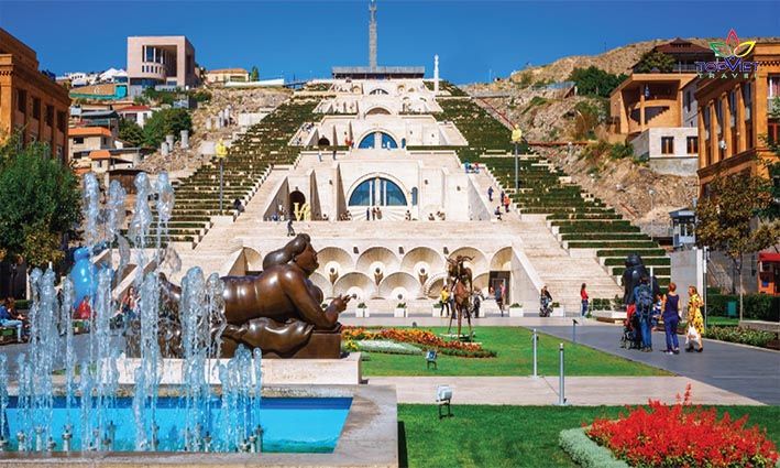 Cascade-Monument-topviettravel