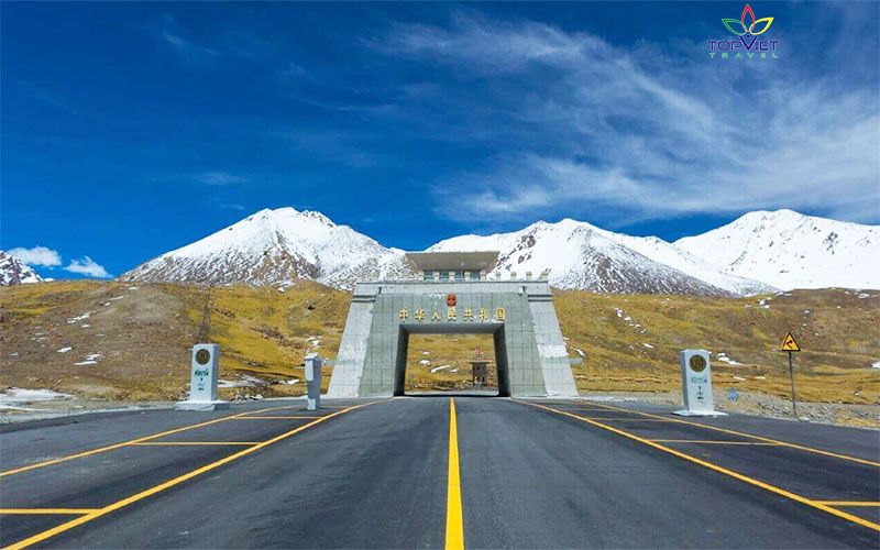 Khunjerab-cua-khau-pakistan-top-viet-travel