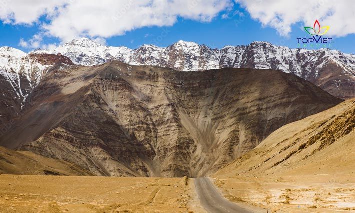 Magnetic-Hill-Topviettravel