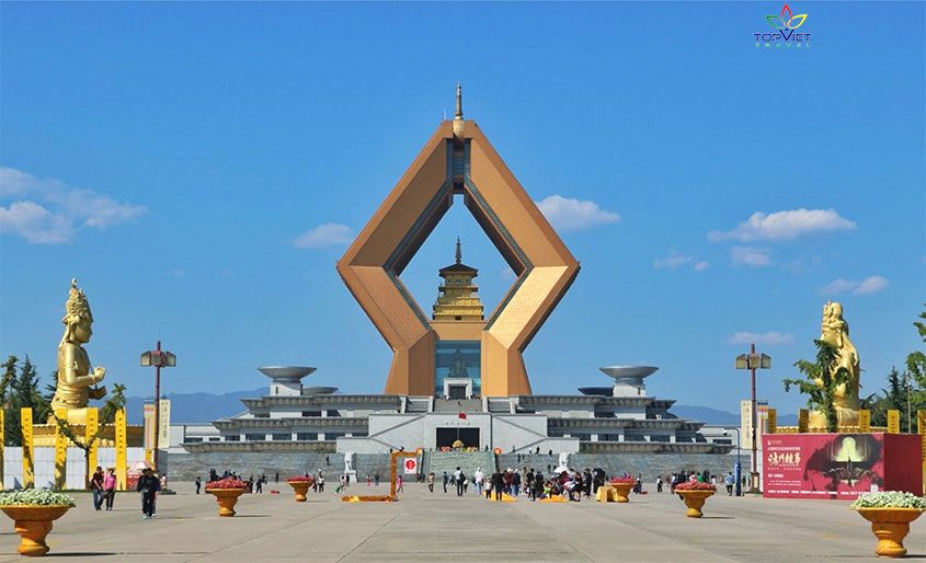 phap-mon-tu-trung-quoc-topviettravel