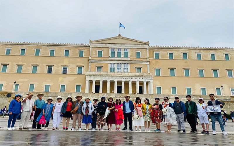 toa-nha-quoc-hoi-hy-lap-top-viet-travel