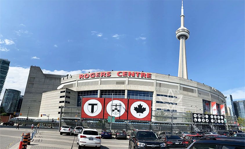 Rogers-Centre-top-viet-travel