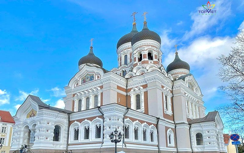 Alexander-Nevsky-tallinn-top-viet-travel
